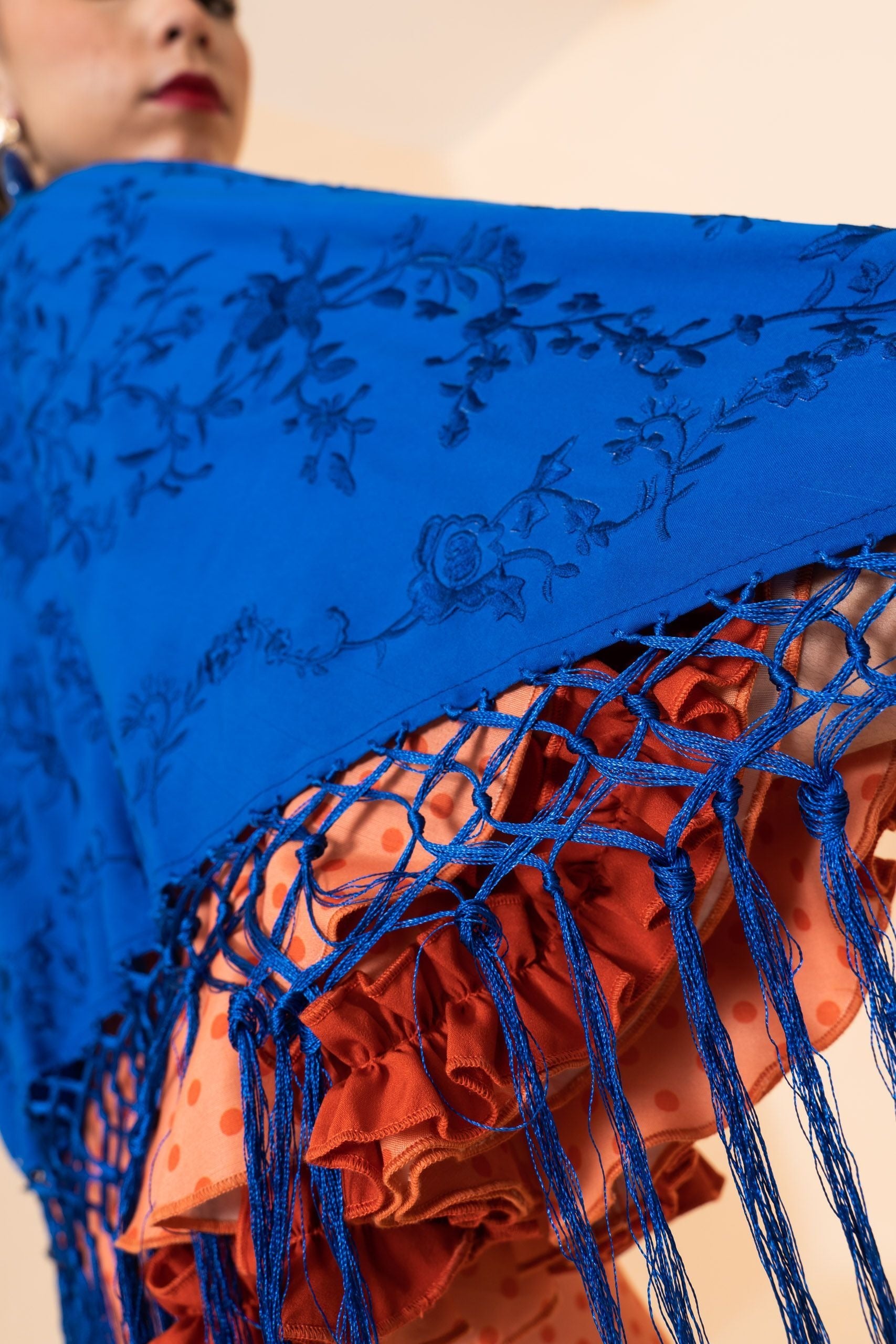 Mantón Azul Bordado Azul